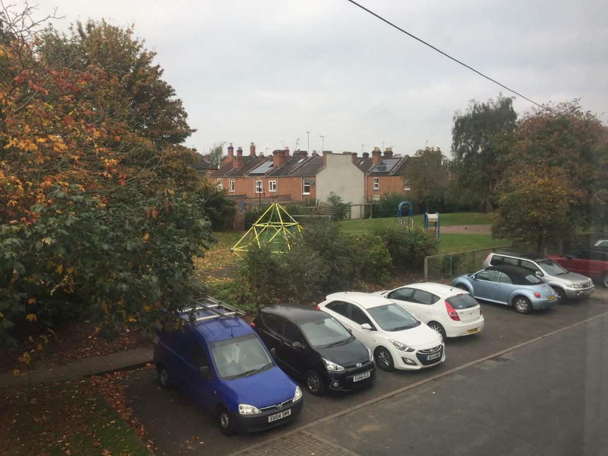 Well Presented 2 Bedroom House - Sleeps Four Leamington Spa Buitenkant foto