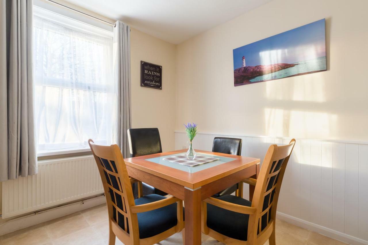 Well Presented 2 Bedroom House - Sleeps Four Leamington Spa Buitenkant foto