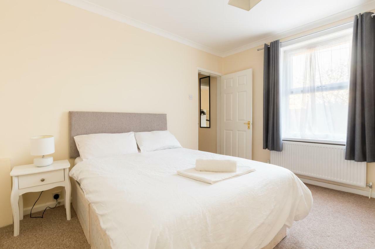 Well Presented 2 Bedroom House - Sleeps Four Leamington Spa Buitenkant foto