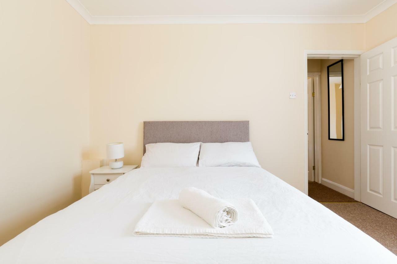 Well Presented 2 Bedroom House - Sleeps Four Leamington Spa Buitenkant foto
